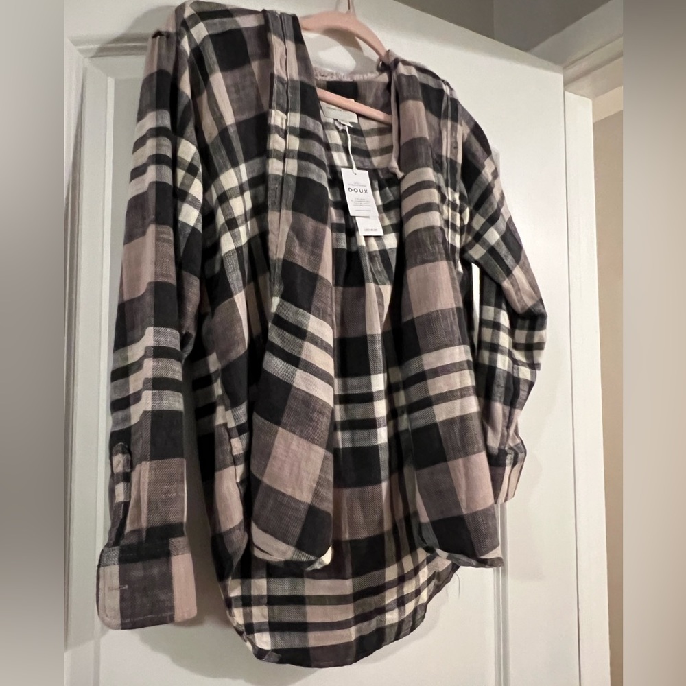 American Eagle NWT Fleece Hooded Flannel (XS)